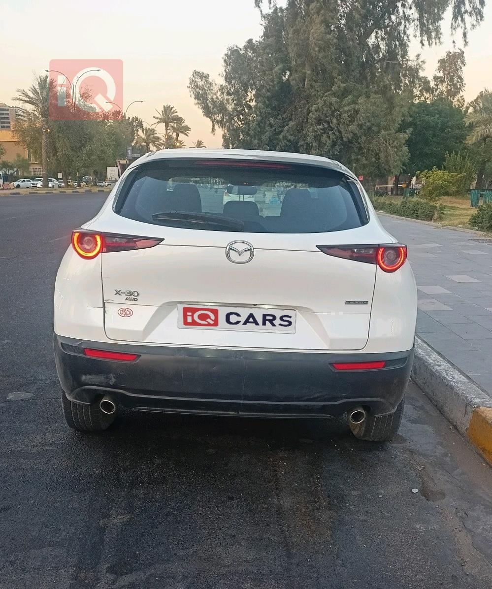 مازدا CX-30